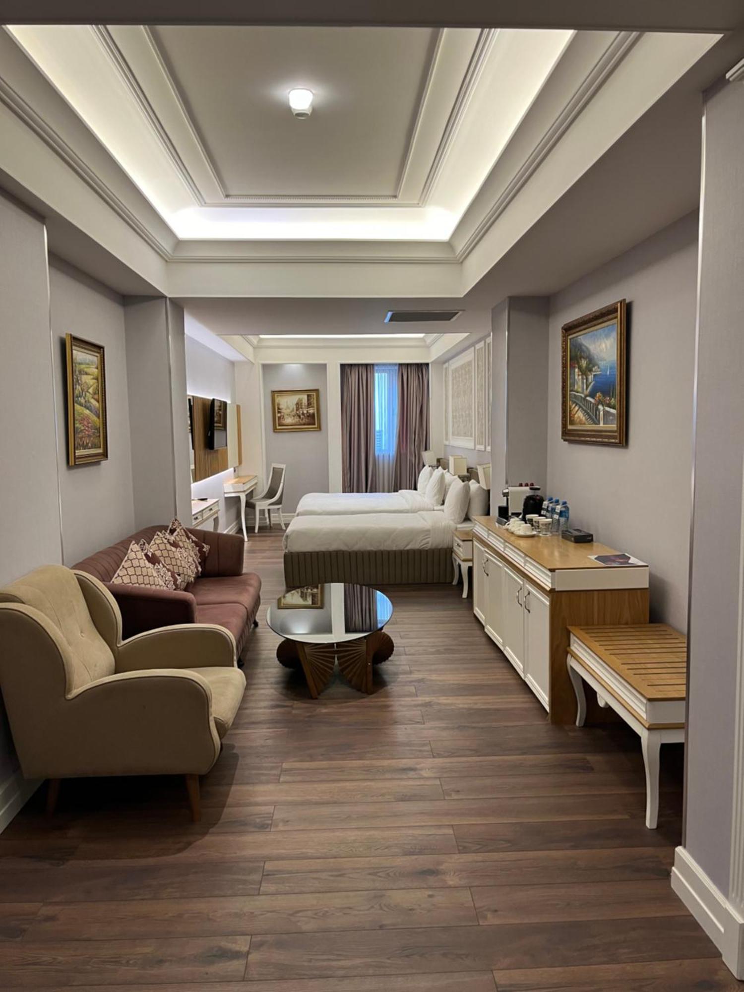 Theatrum Hotel Baku Exterior photo